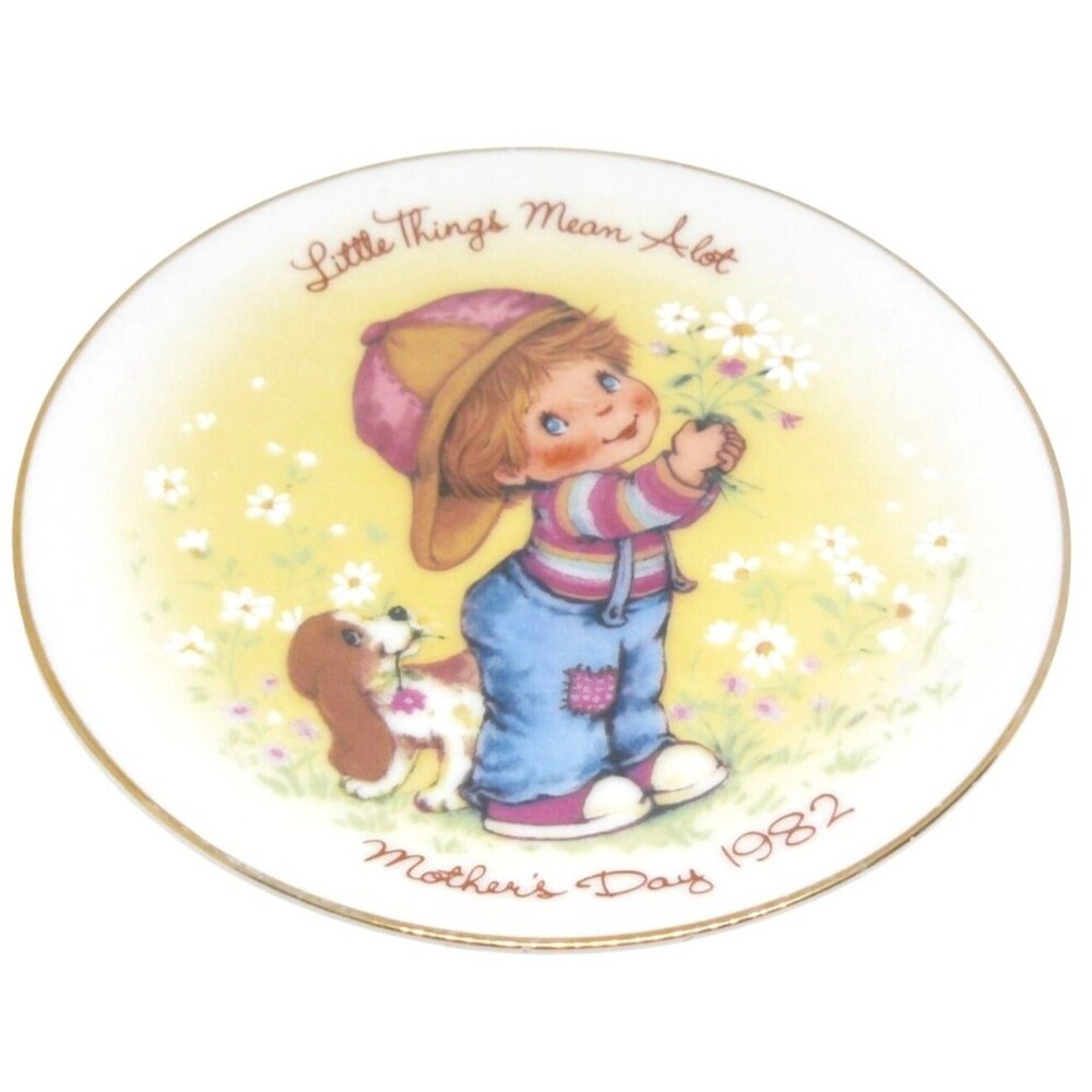 Mothers Day Plate 1982 Avons "Little Things Mean Alot" 5-in Porcelain Vintage